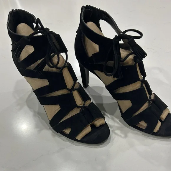 Tahari  Norway Black Suede High Heal Sandals - Picture 3 of 7